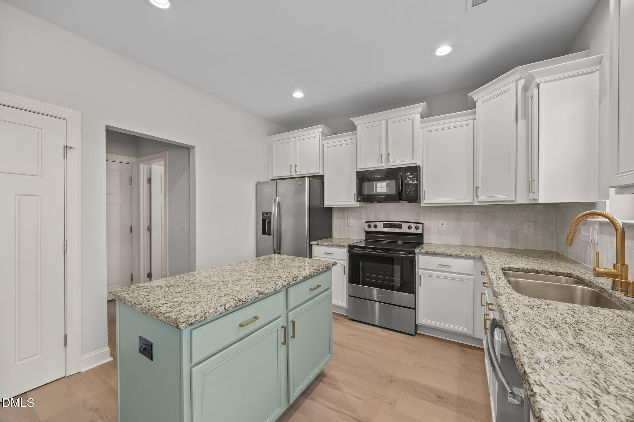 1116 Shasta Daisy Drive