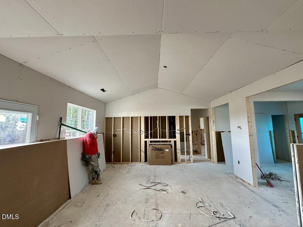 7507 Squirrel Den Road