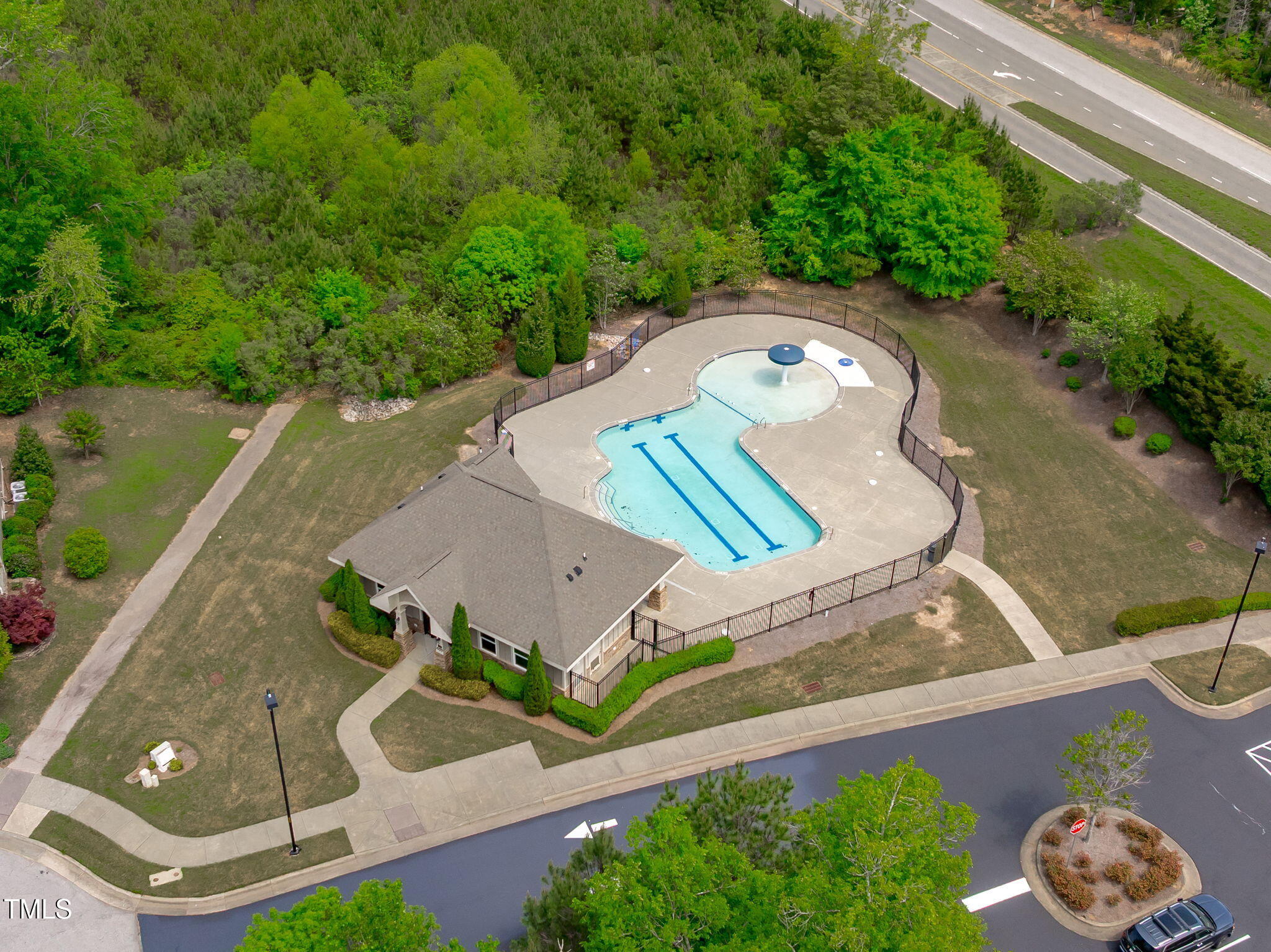 103 Woodland Ridge Court