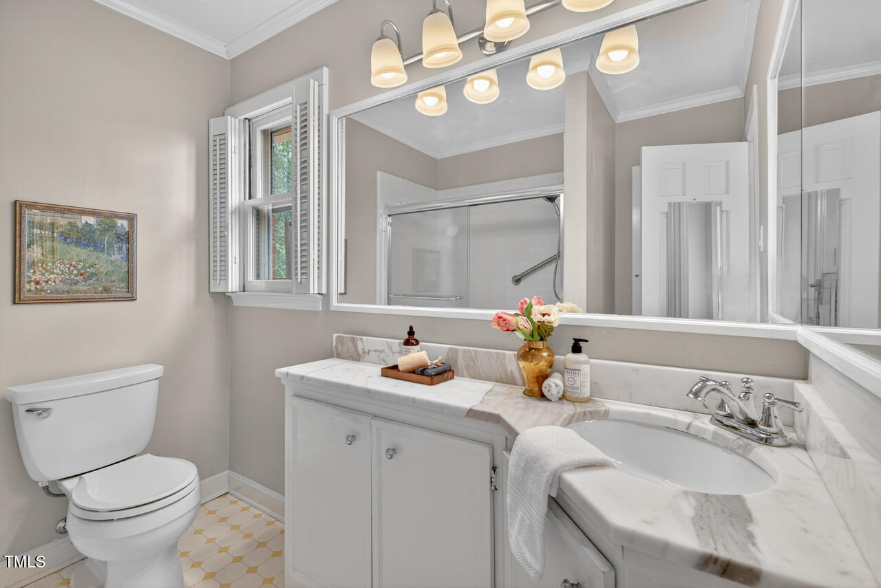 Chapel Hill, North Carolina 27517, United States, 4 Bedrooms Bedrooms, ,3 BathroomsBathrooms,Residential,Active,196950