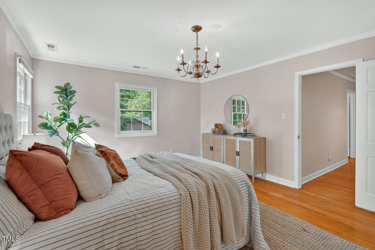 Chapel Hill, North Carolina 27517, United States, 4 Bedrooms Bedrooms, ,3 BathroomsBathrooms,Residential,Active,196950