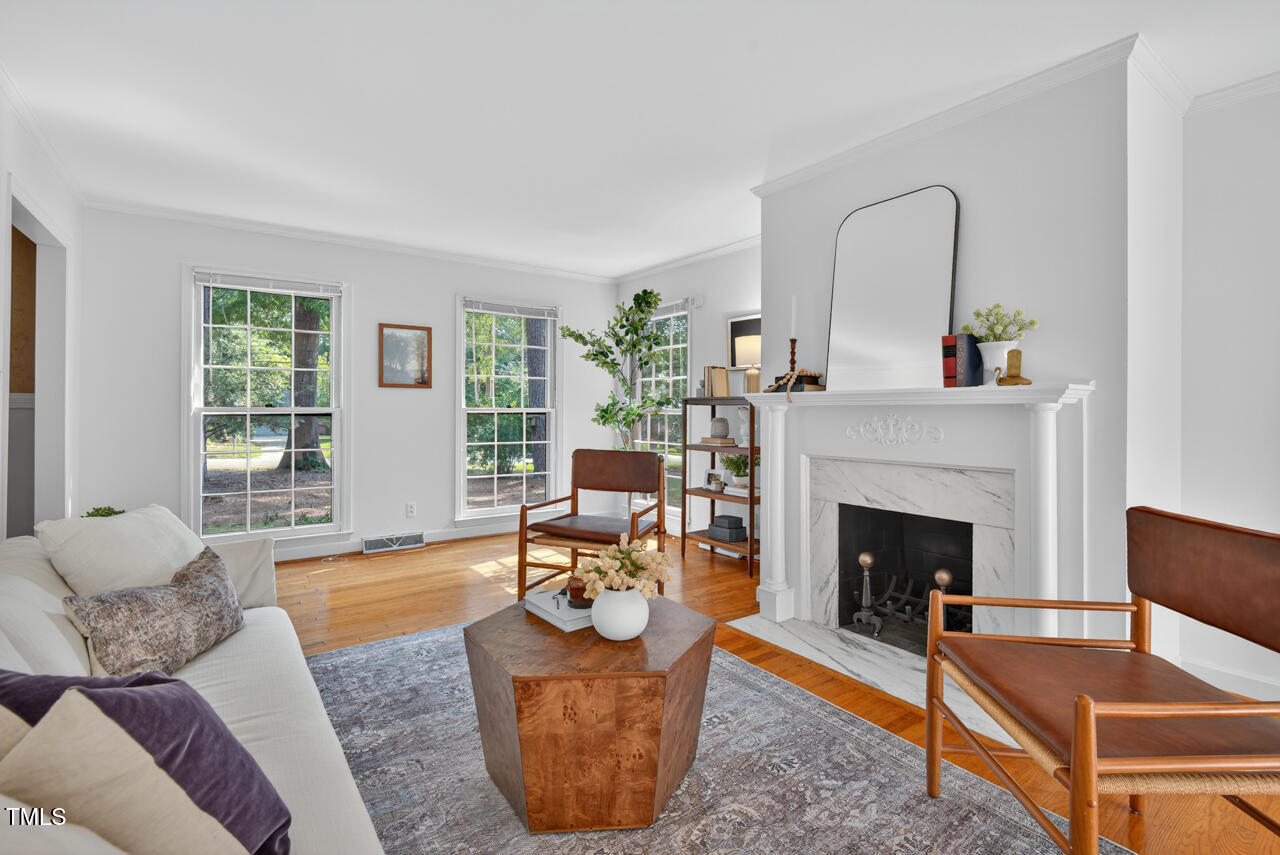 Chapel Hill, North Carolina 27517, United States, 4 Bedrooms Bedrooms, ,3 BathroomsBathrooms,Residential,Active,196950