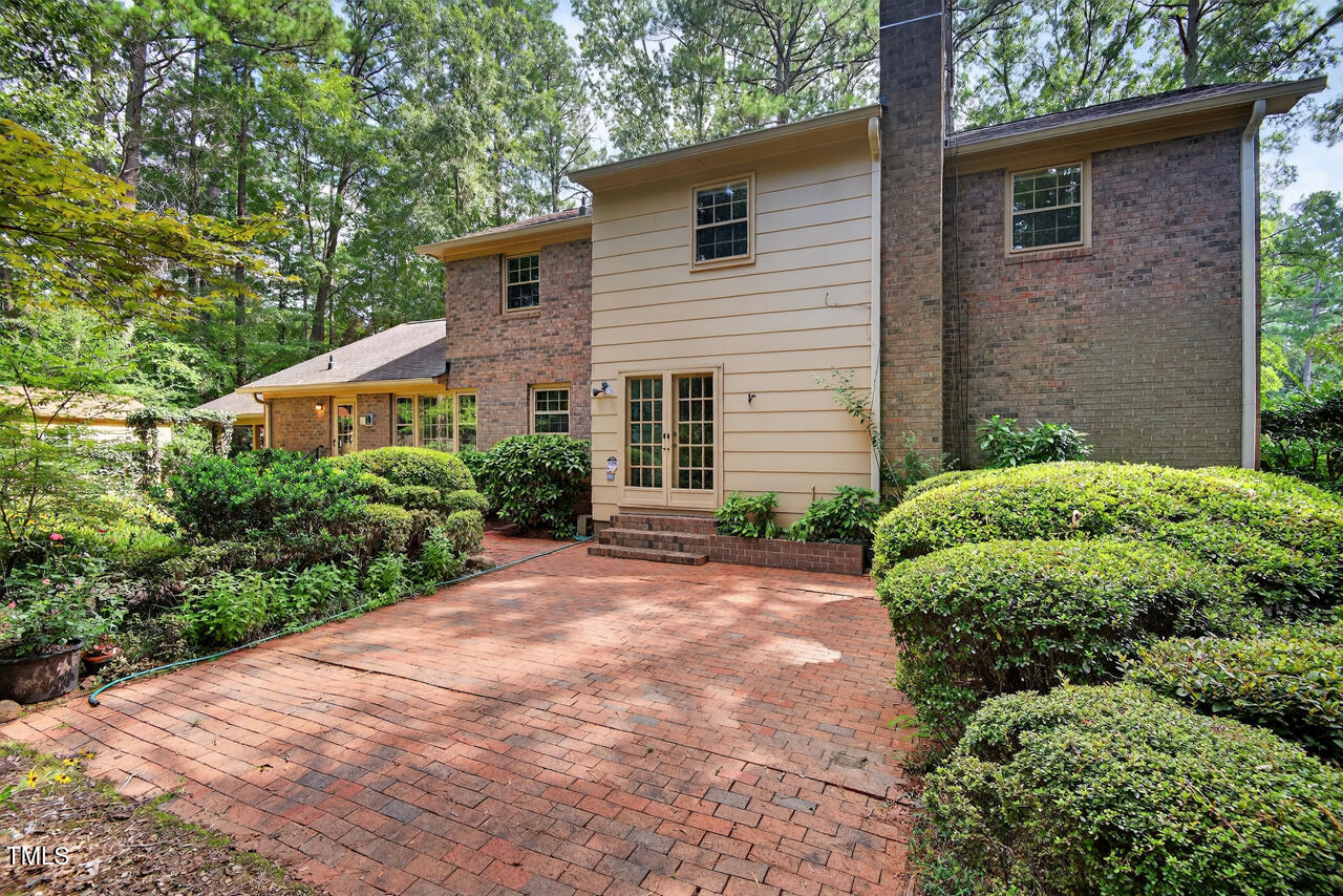 Chapel Hill, North Carolina 27517, United States, 4 Bedrooms Bedrooms, ,3 BathroomsBathrooms,Residential,Active,196950