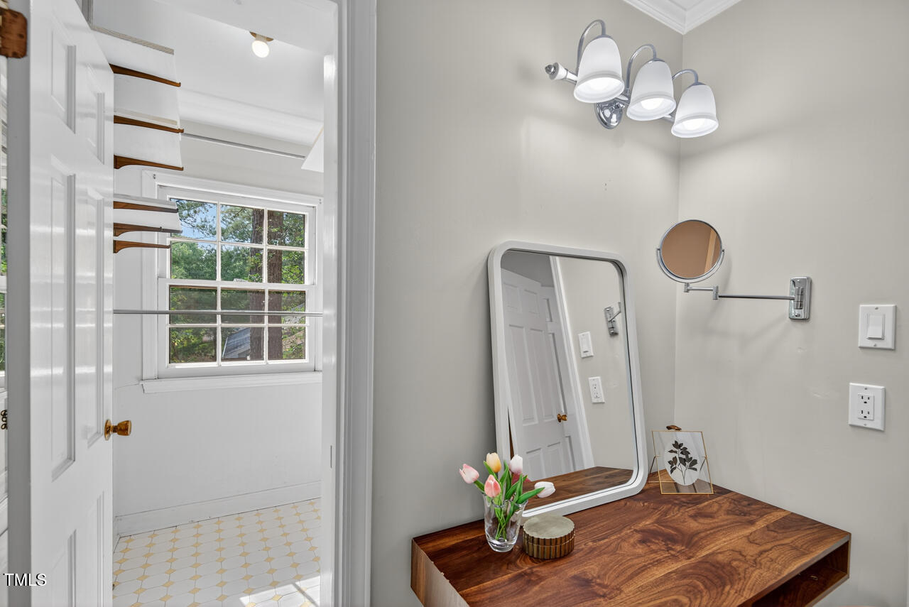 Chapel Hill, North Carolina 27517, United States, 4 Bedrooms Bedrooms, ,3 BathroomsBathrooms,Residential,Active,196950