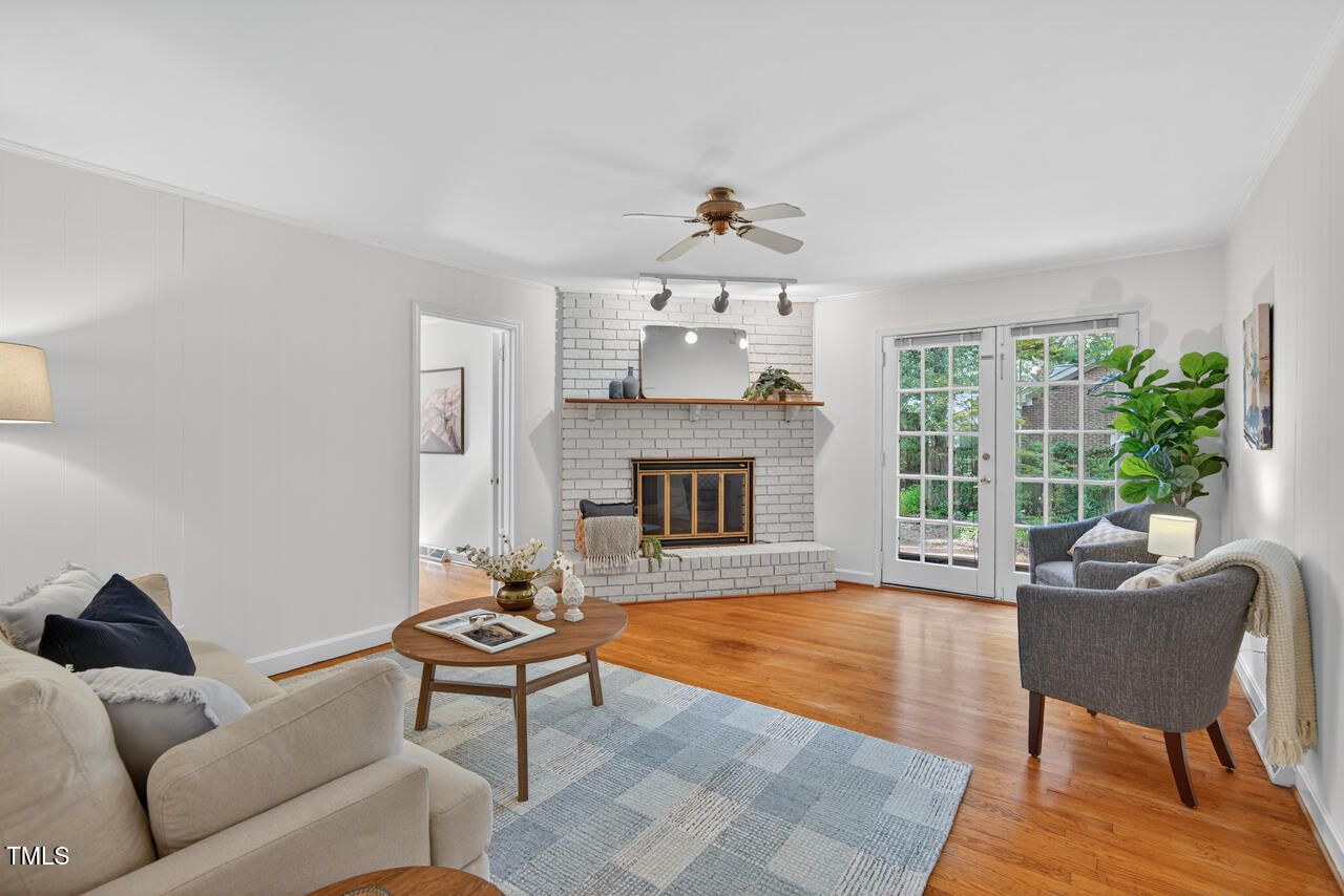 Chapel Hill, North Carolina 27517, United States, 4 Bedrooms Bedrooms, ,3 BathroomsBathrooms,Residential,Active,196950