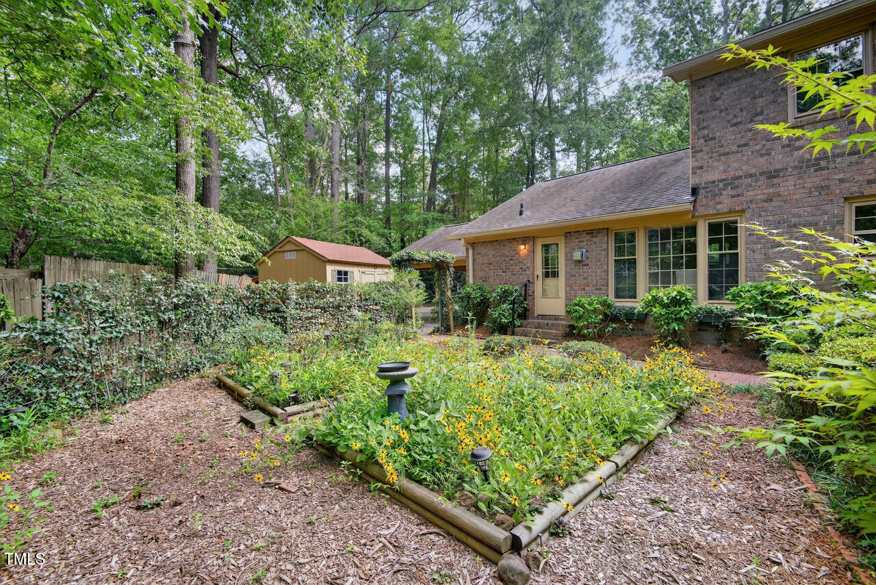 Chapel Hill, North Carolina 27517, United States, 4 Bedrooms Bedrooms, ,3 BathroomsBathrooms,Residential,Active,196950