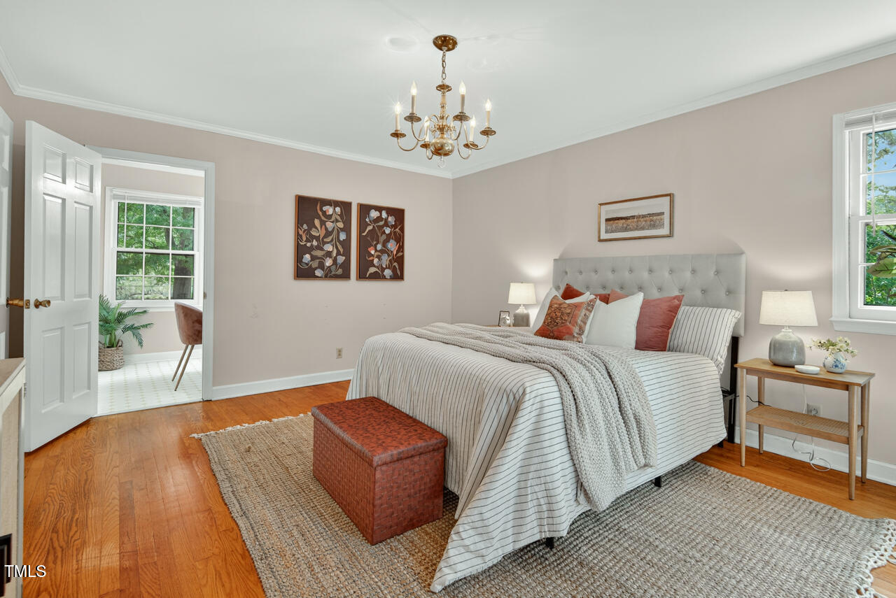 Chapel Hill, North Carolina 27517, United States, 4 Bedrooms Bedrooms, ,3 BathroomsBathrooms,Residential,Active,196950