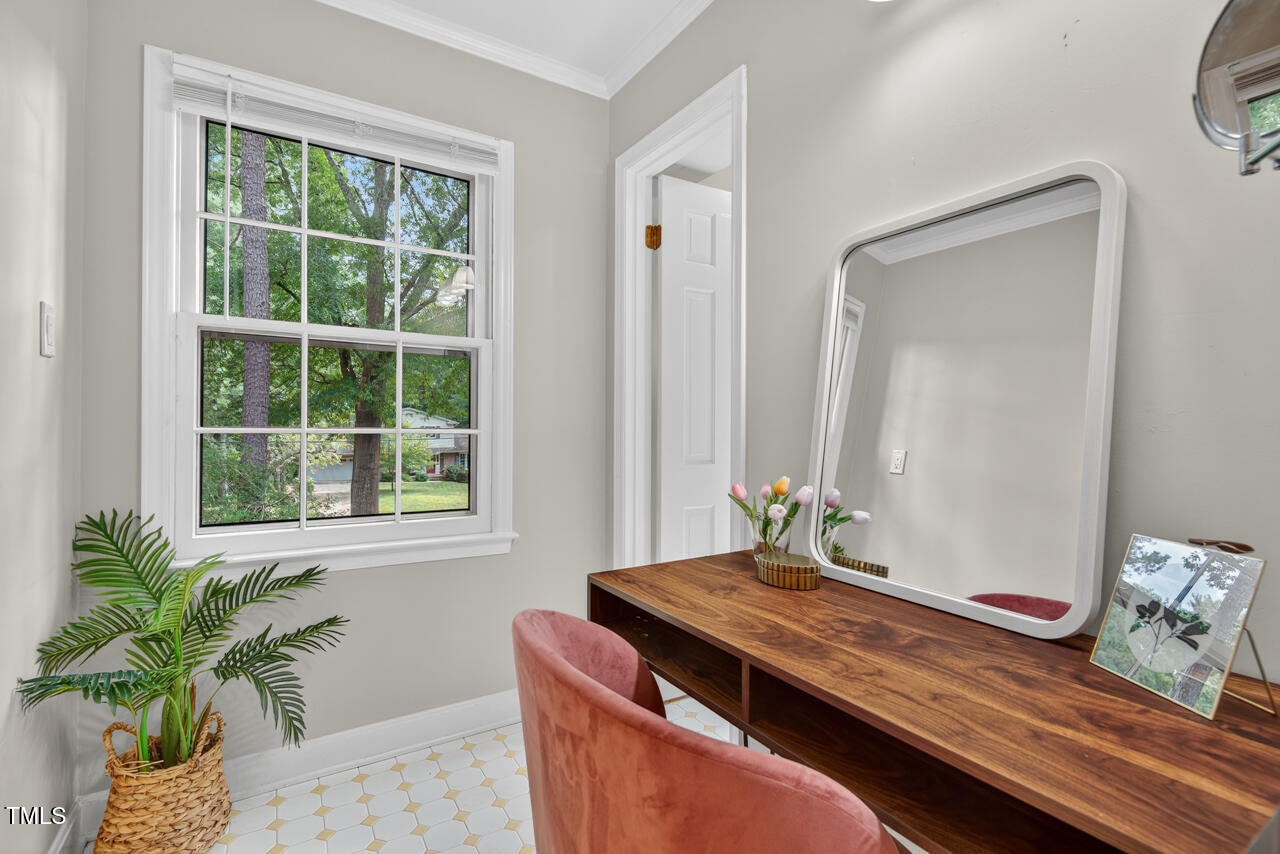 Chapel Hill, North Carolina 27517, United States, 4 Bedrooms Bedrooms, ,3 BathroomsBathrooms,Residential,Active,196950