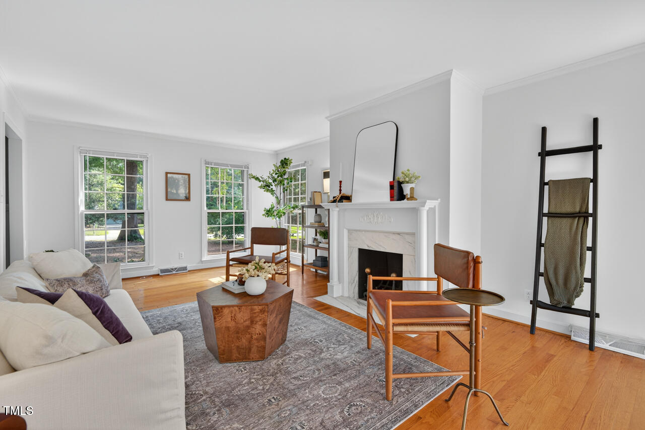 Chapel Hill, North Carolina 27517, United States, 4 Bedrooms Bedrooms, ,3 BathroomsBathrooms,Residential,Active,196950