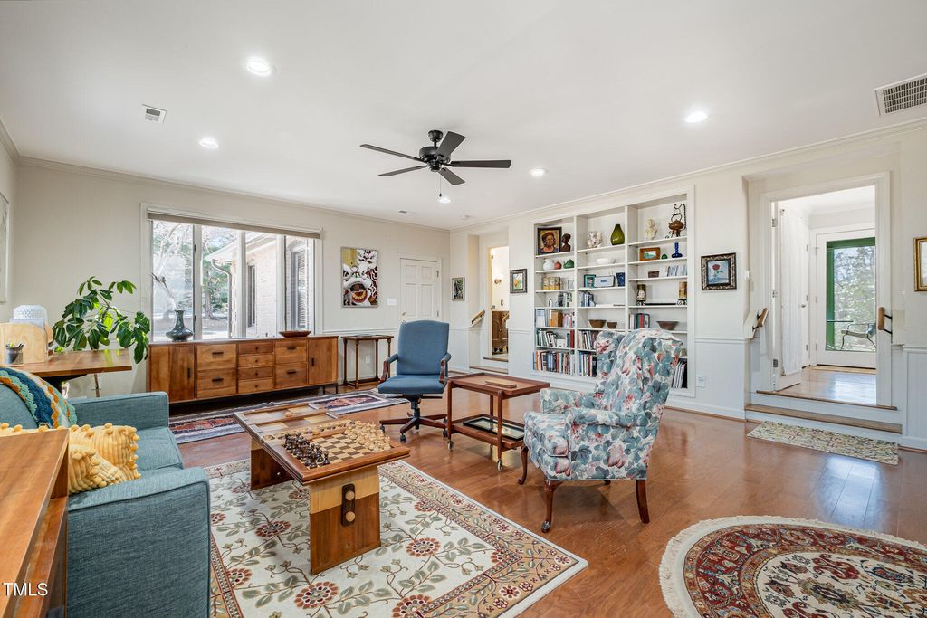 listing image 42