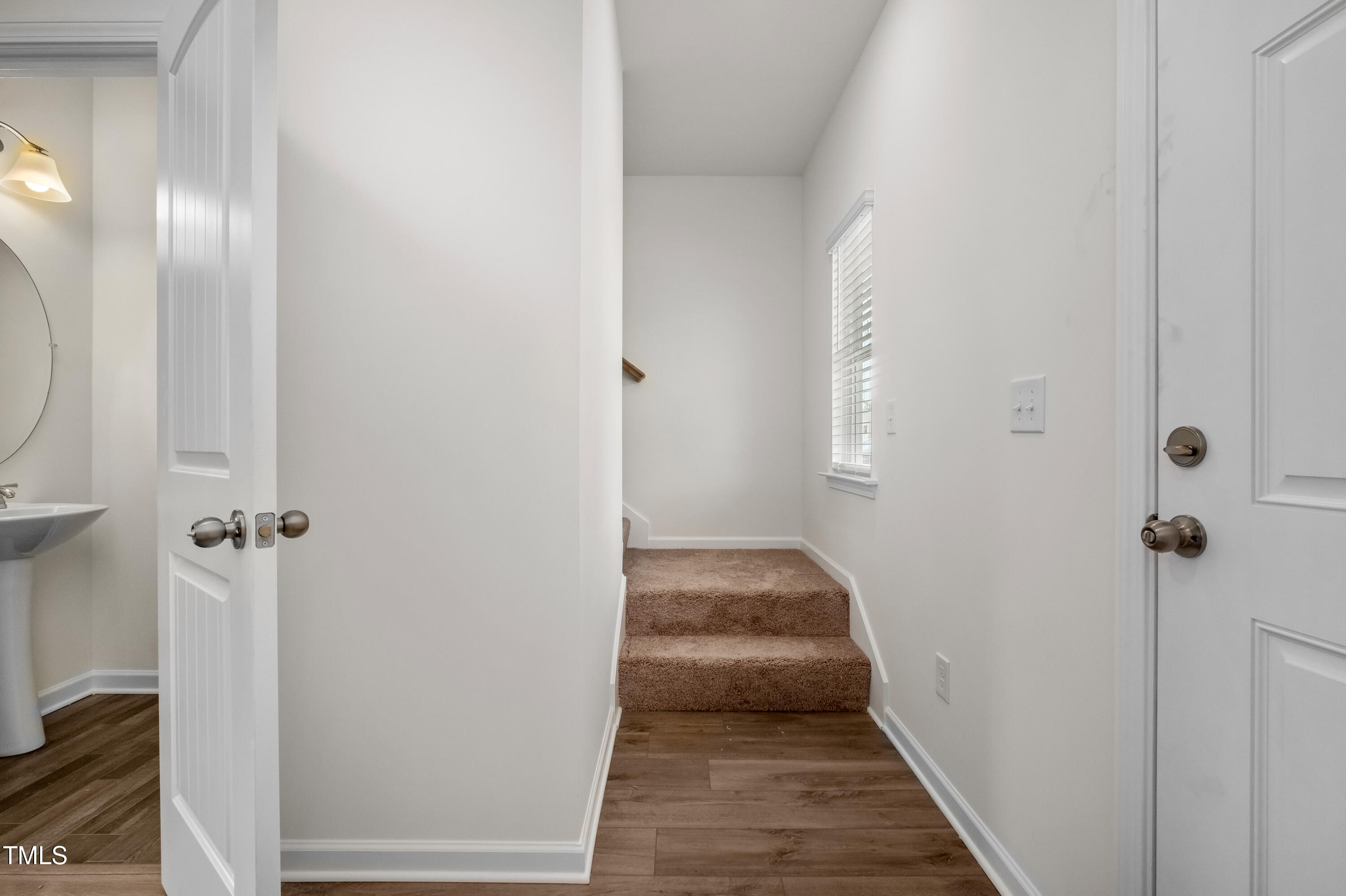 105 Pine Vista Way