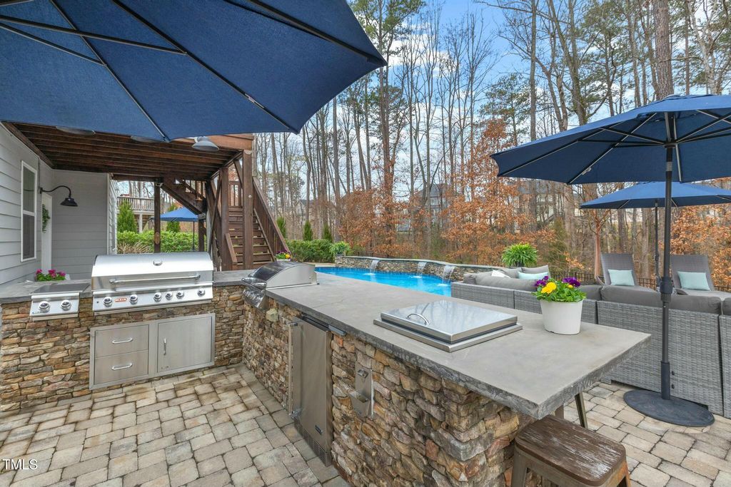 listing image 84