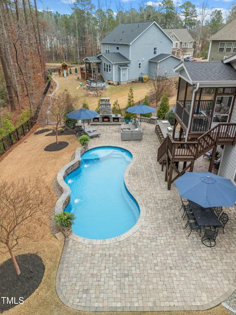 listing image 94