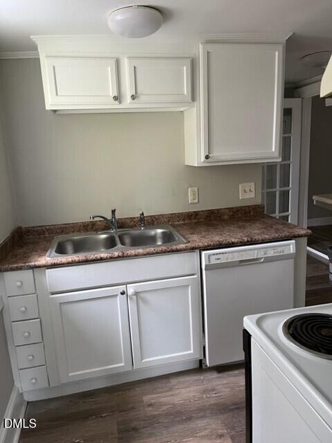 5541 Watkins Road, Road