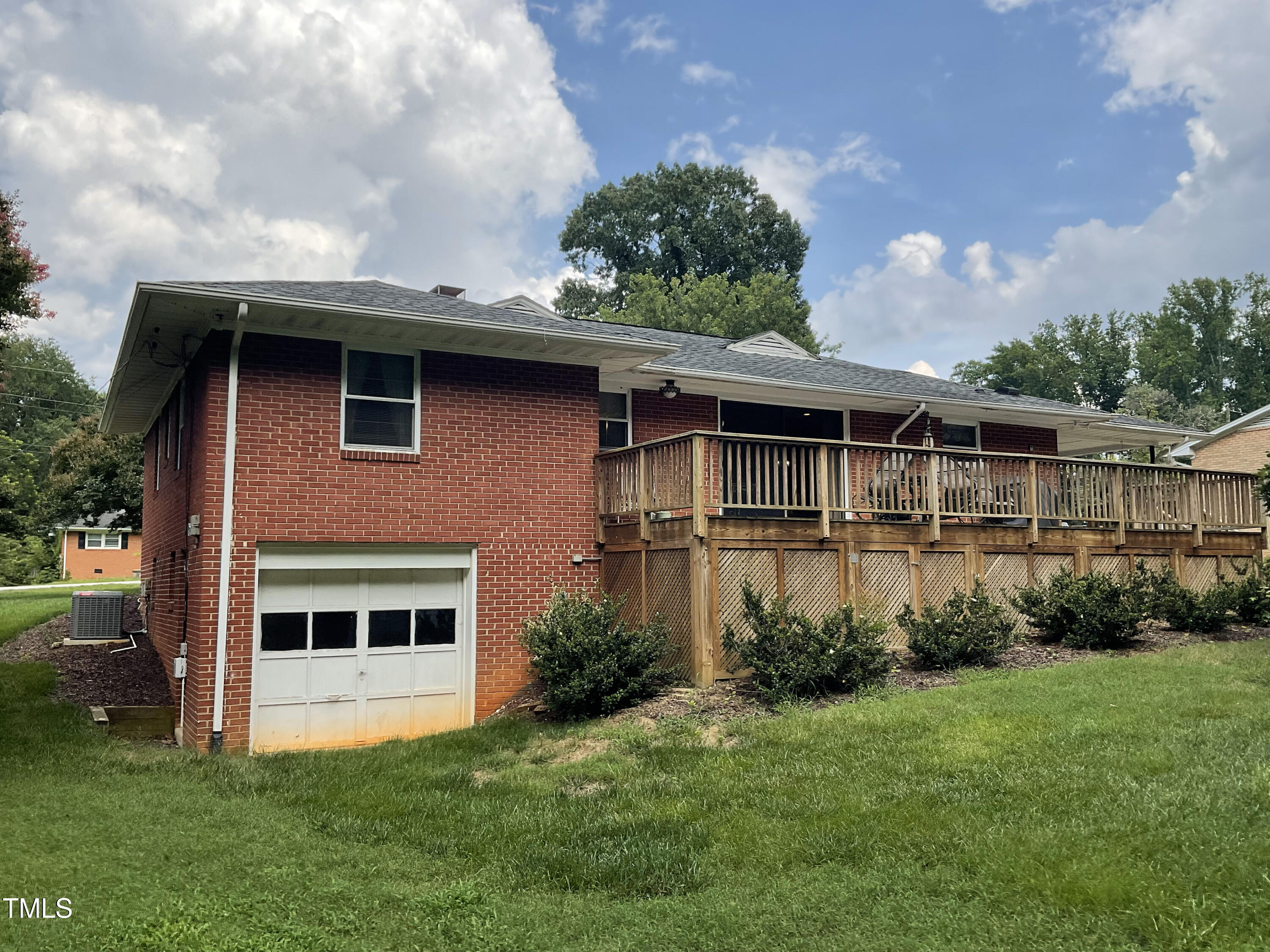 5924 Woodcrest Drive