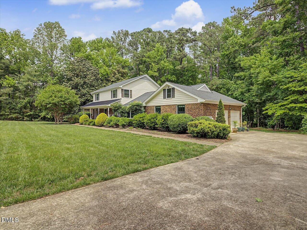 5209 Dutchman Drive