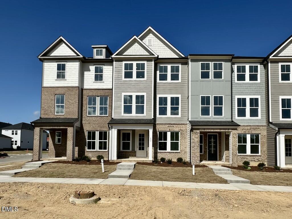 602 Thatch Lane