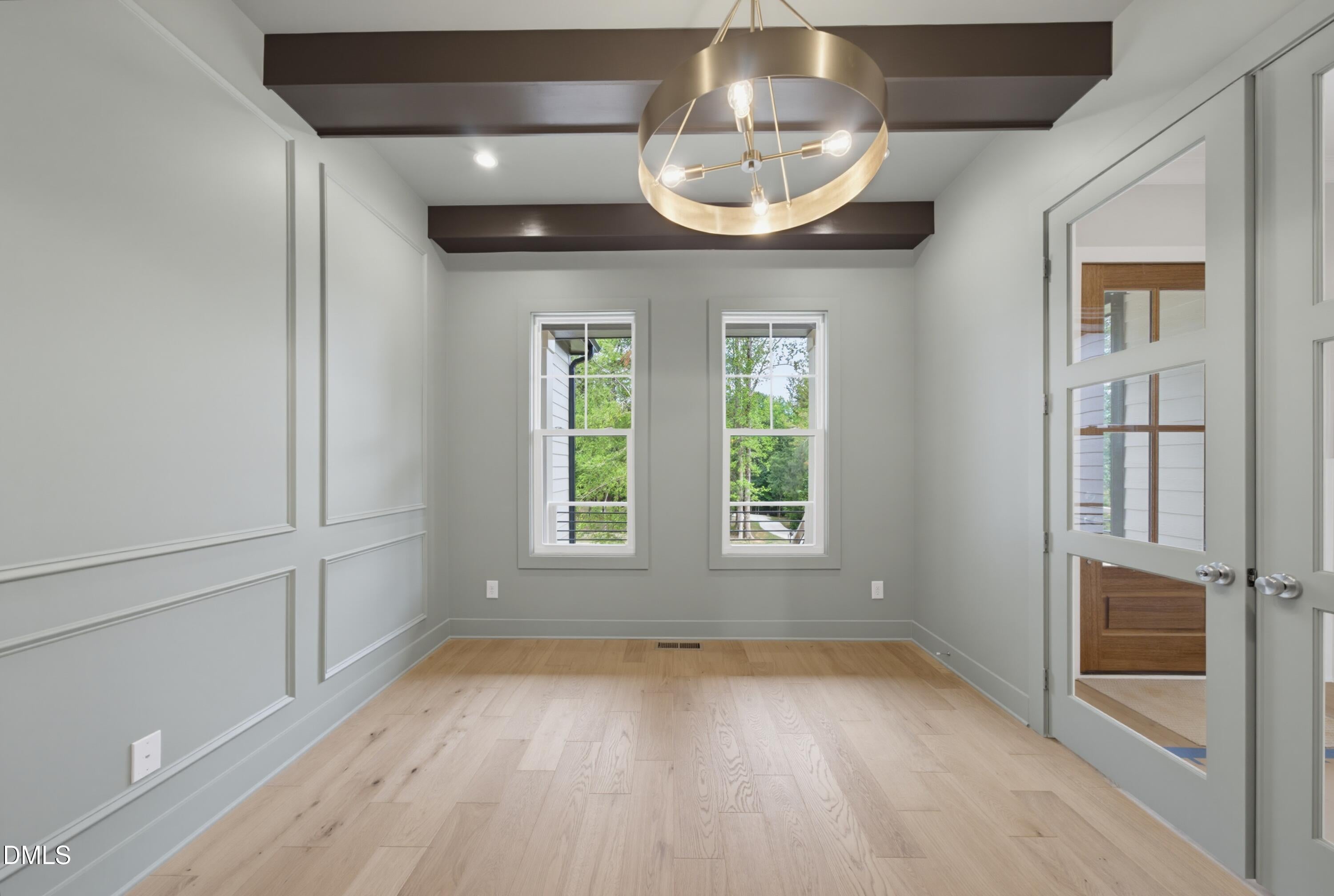 1123 Dovefield Lane