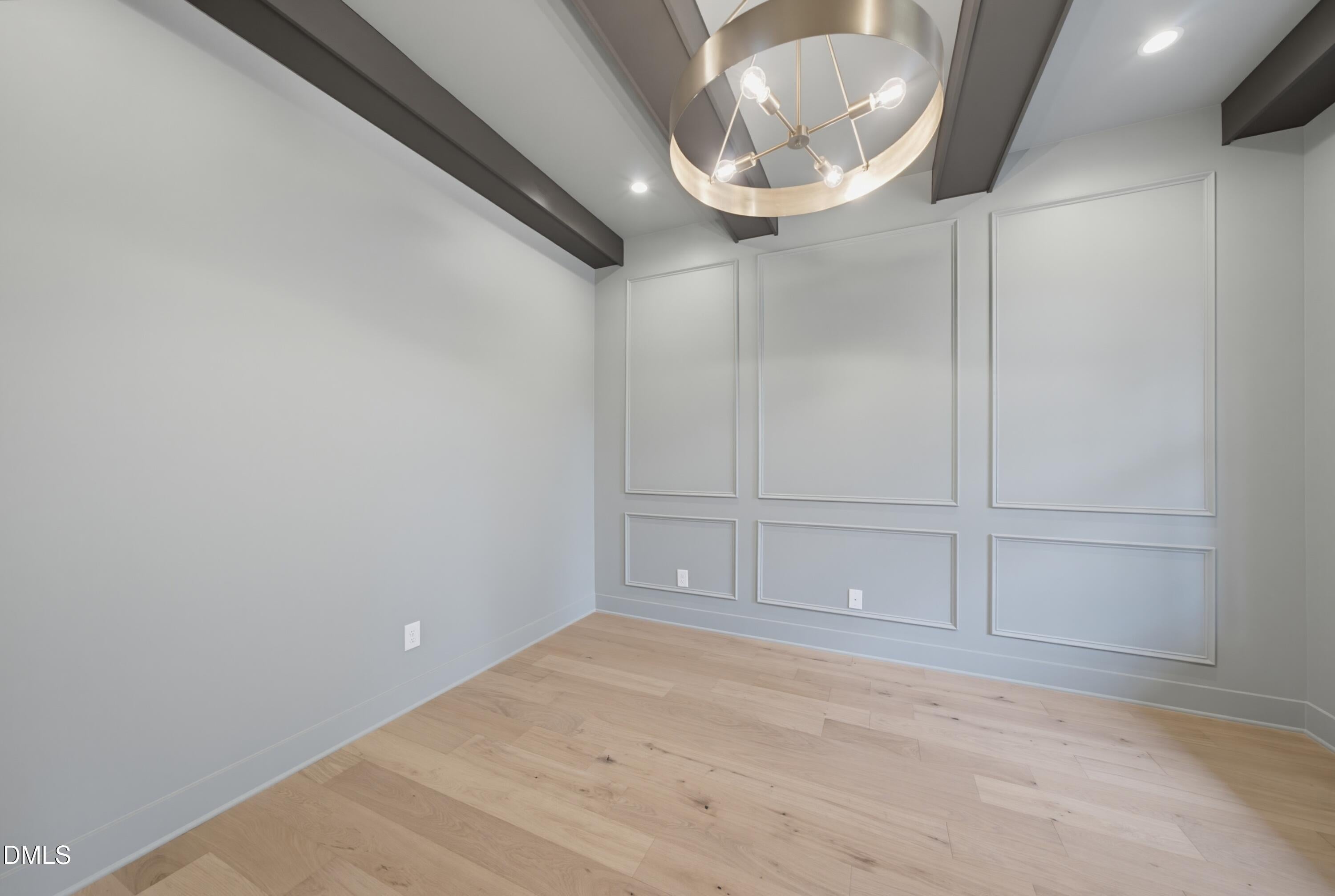 1123 Dovefield Lane