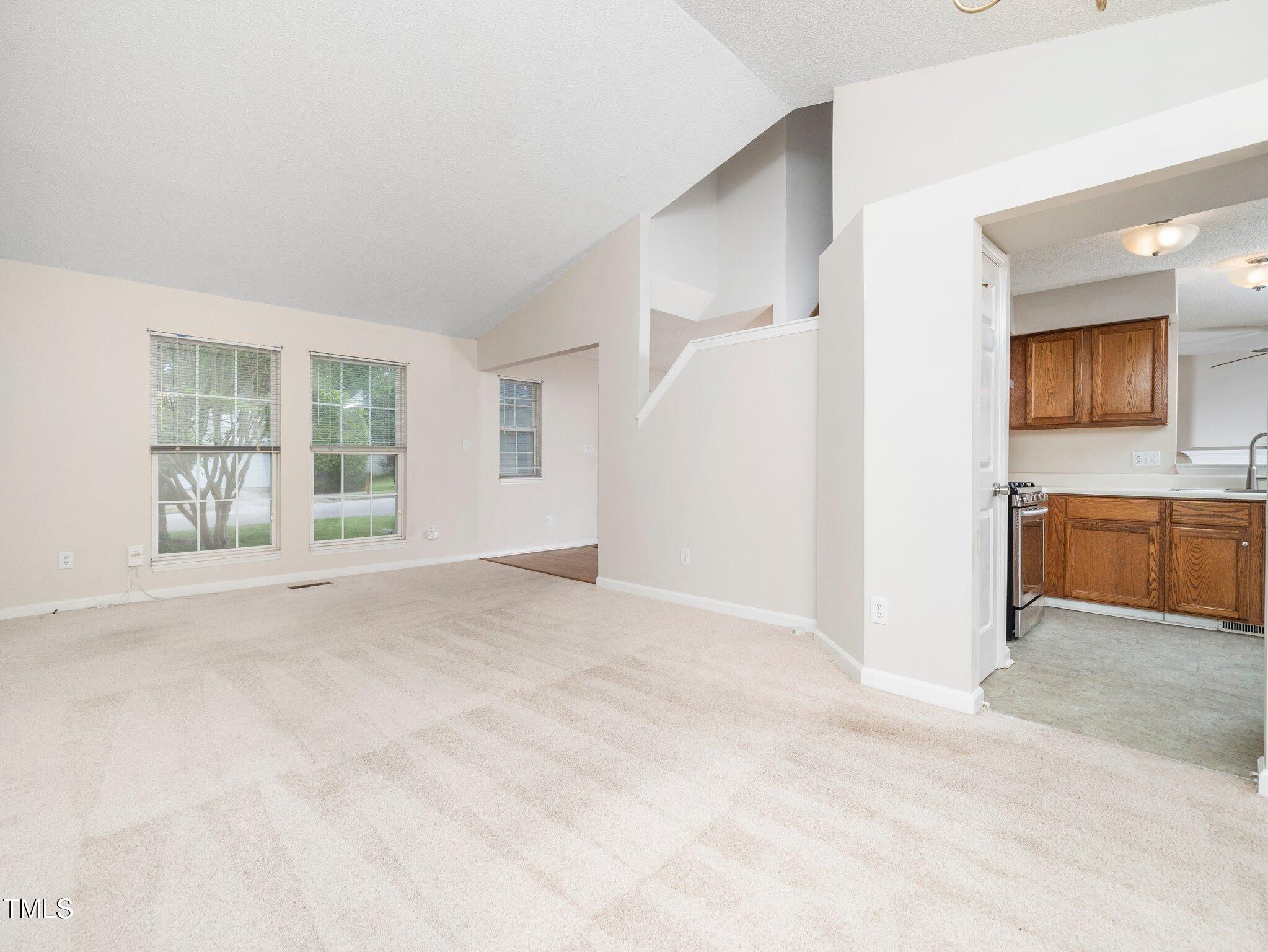 5504 Cumberland Plain Drive