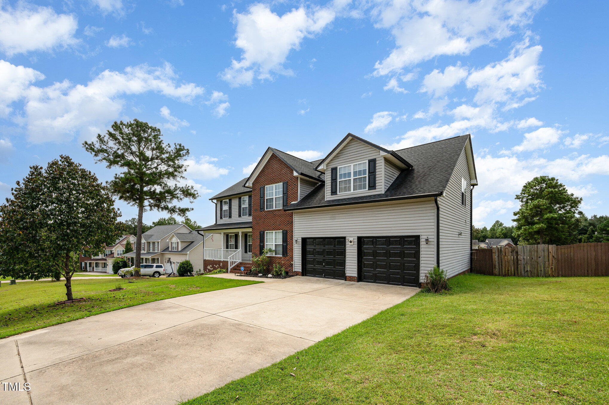 208 Appleton Way