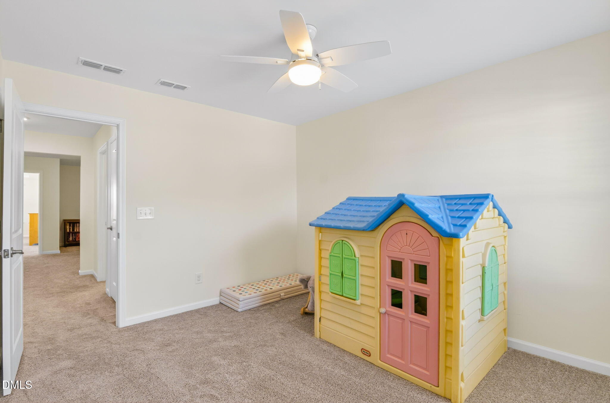 Wake Forest, North Carolina 27587, United States, 3 Bedrooms Bedrooms, ,3 BathroomsBathrooms,Residential,Active,240873