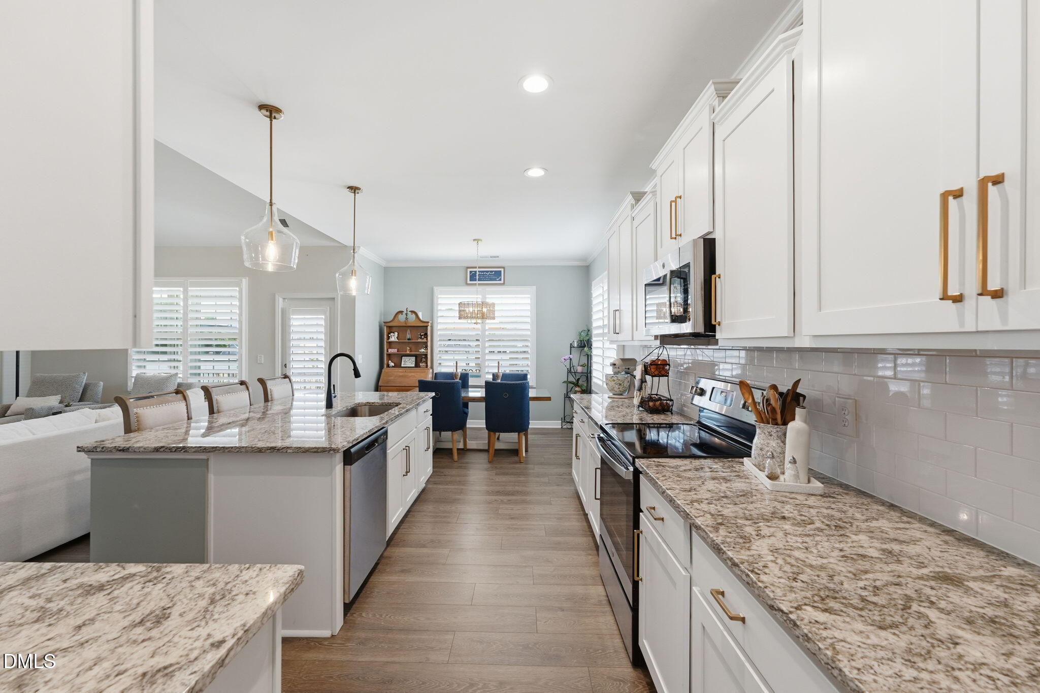 116 Looping Horse Circle