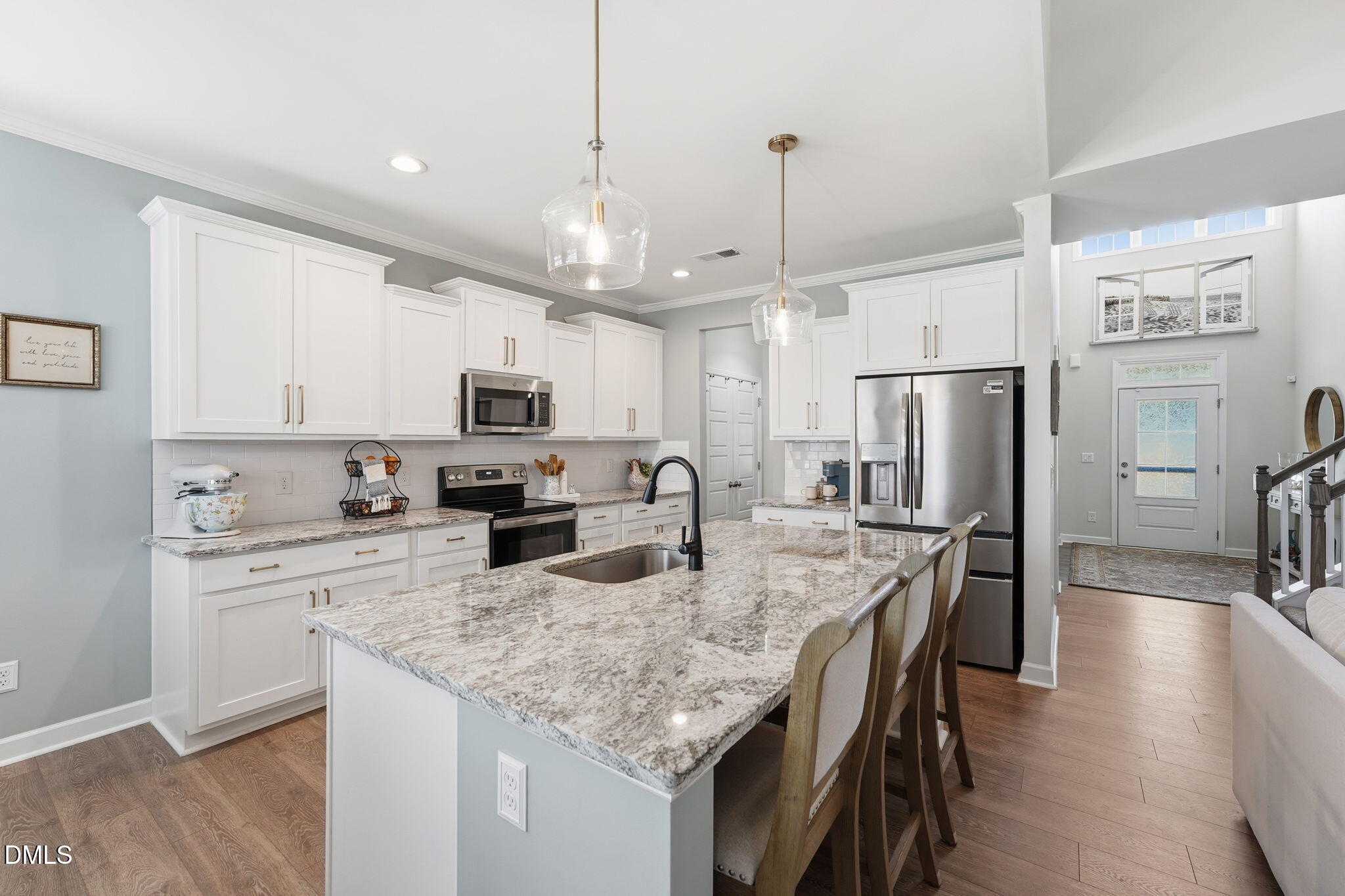 116 Looping Horse Circle