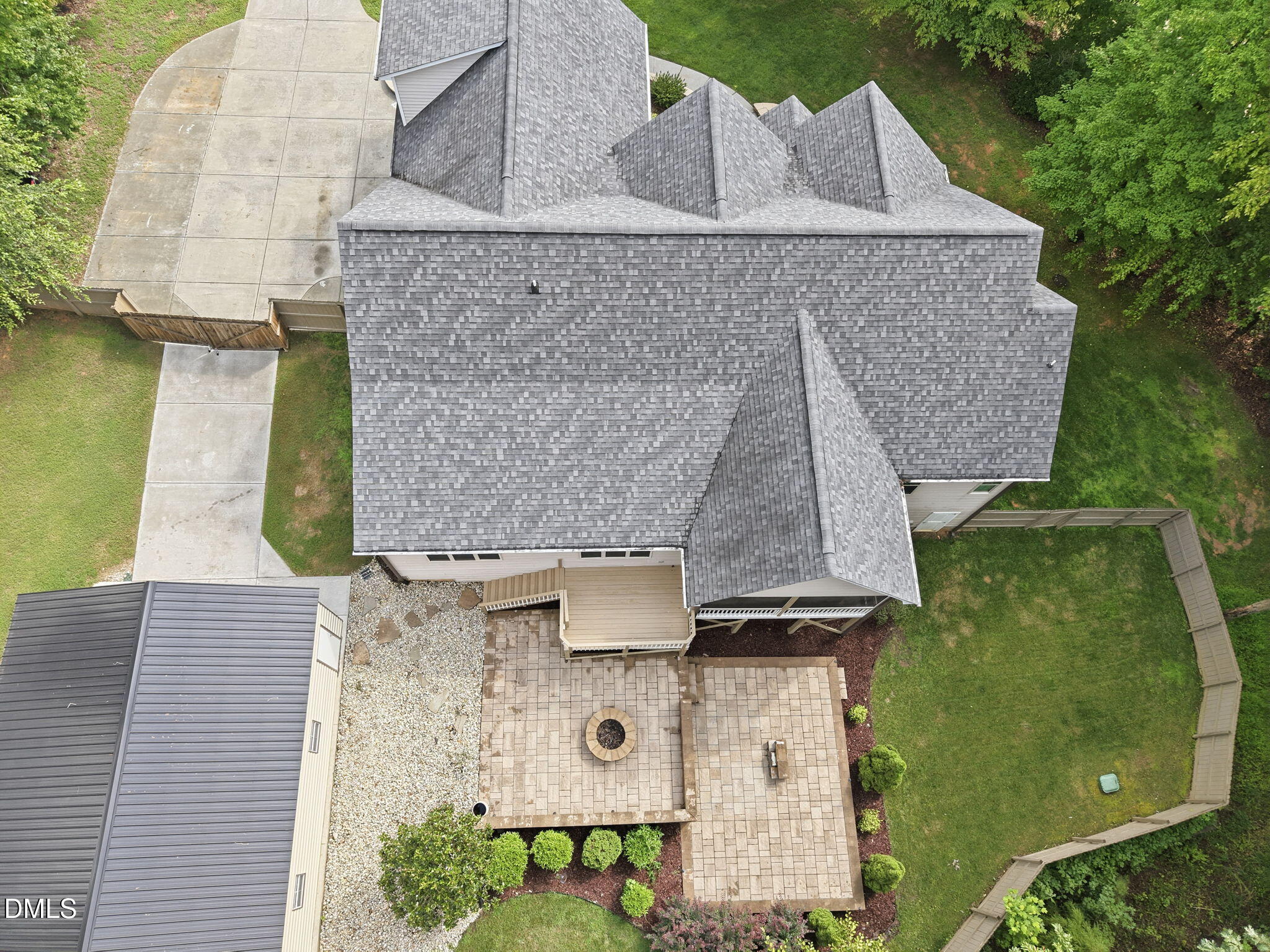 1096 Buggy Lane