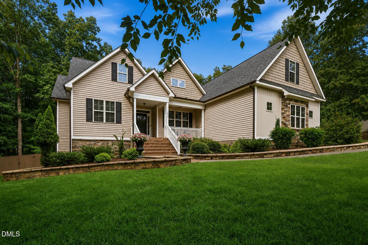 1096 Buggy Lane