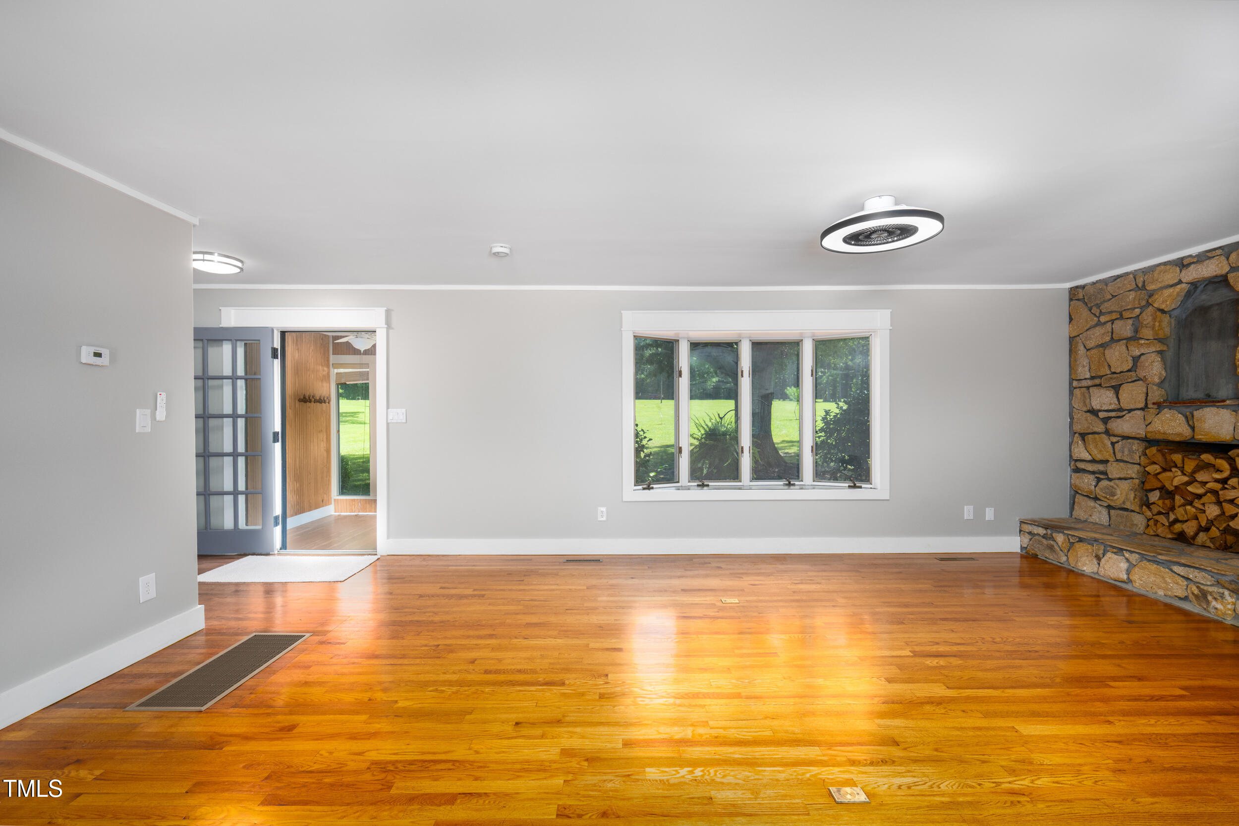 4322 Russell Road