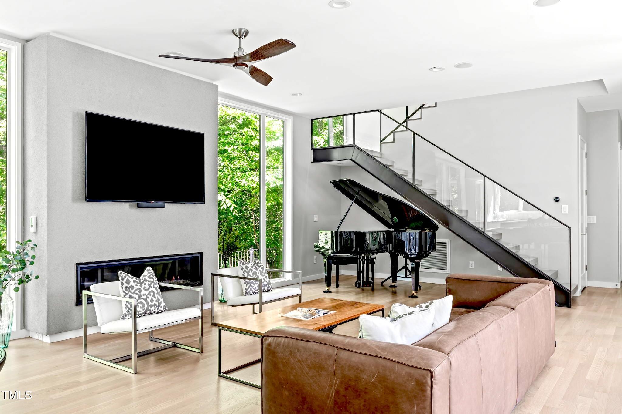 9021 Albatross Court