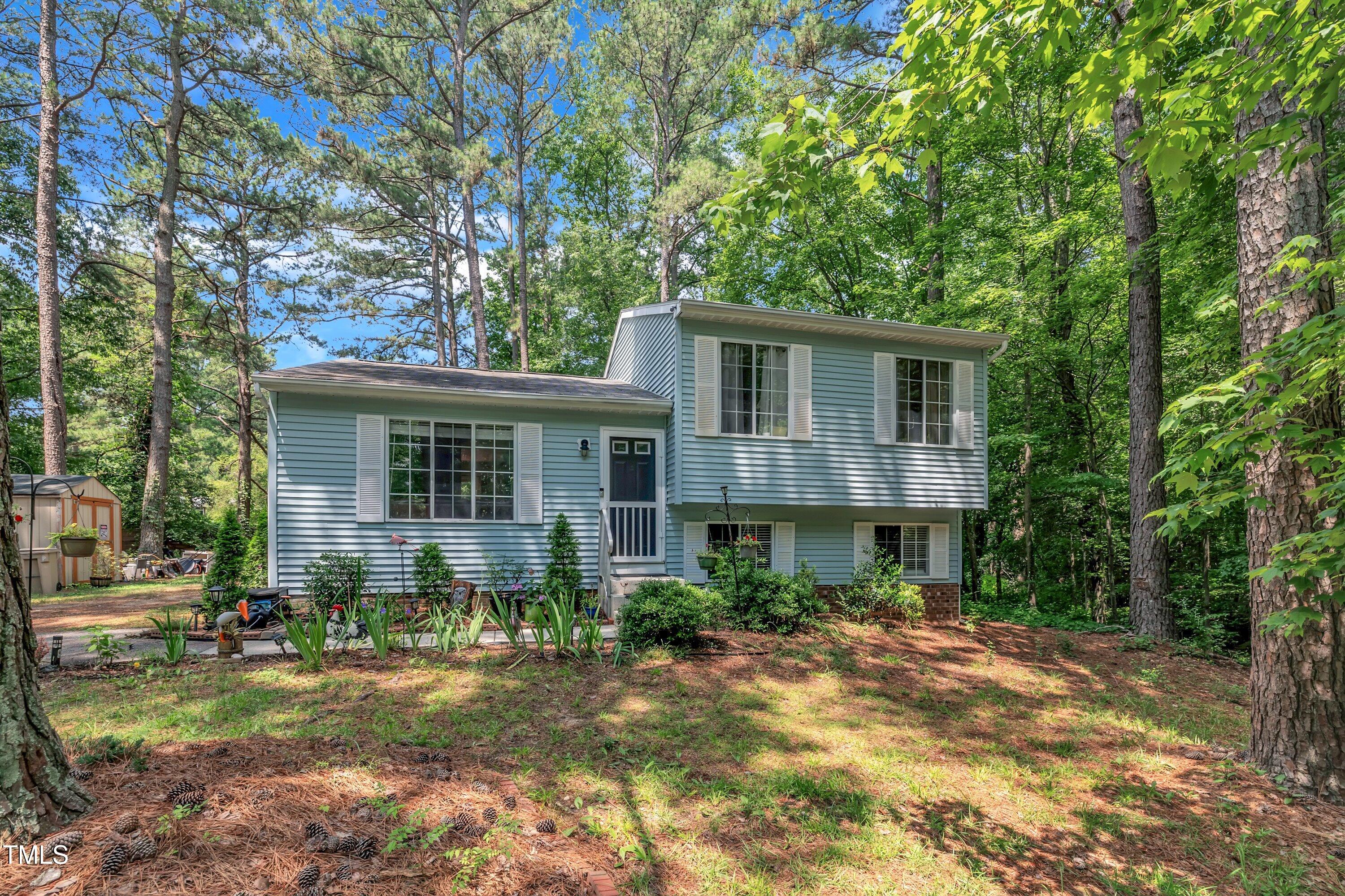 320 Bainbridge Circle