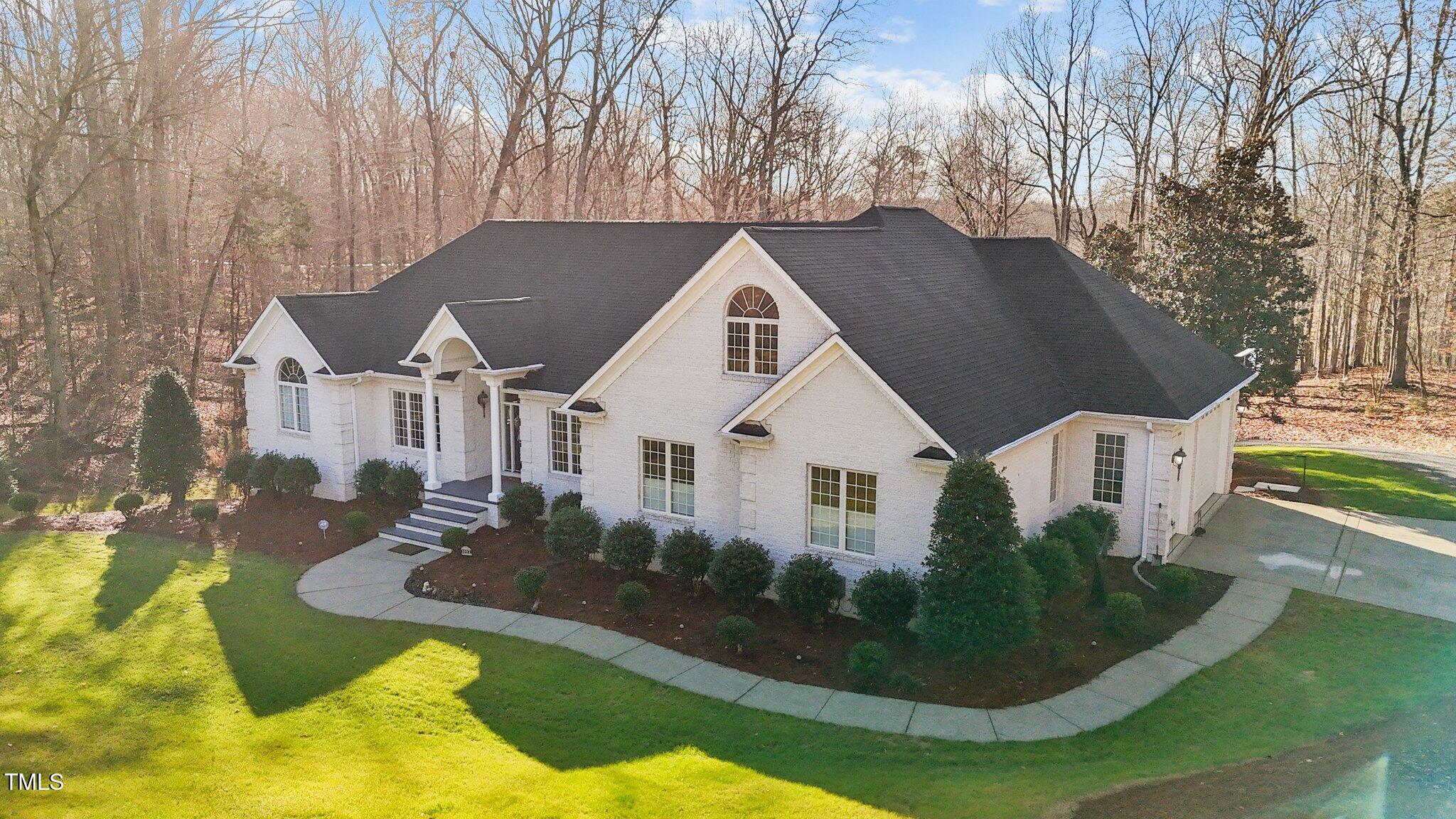 1002 Pleasant Drive