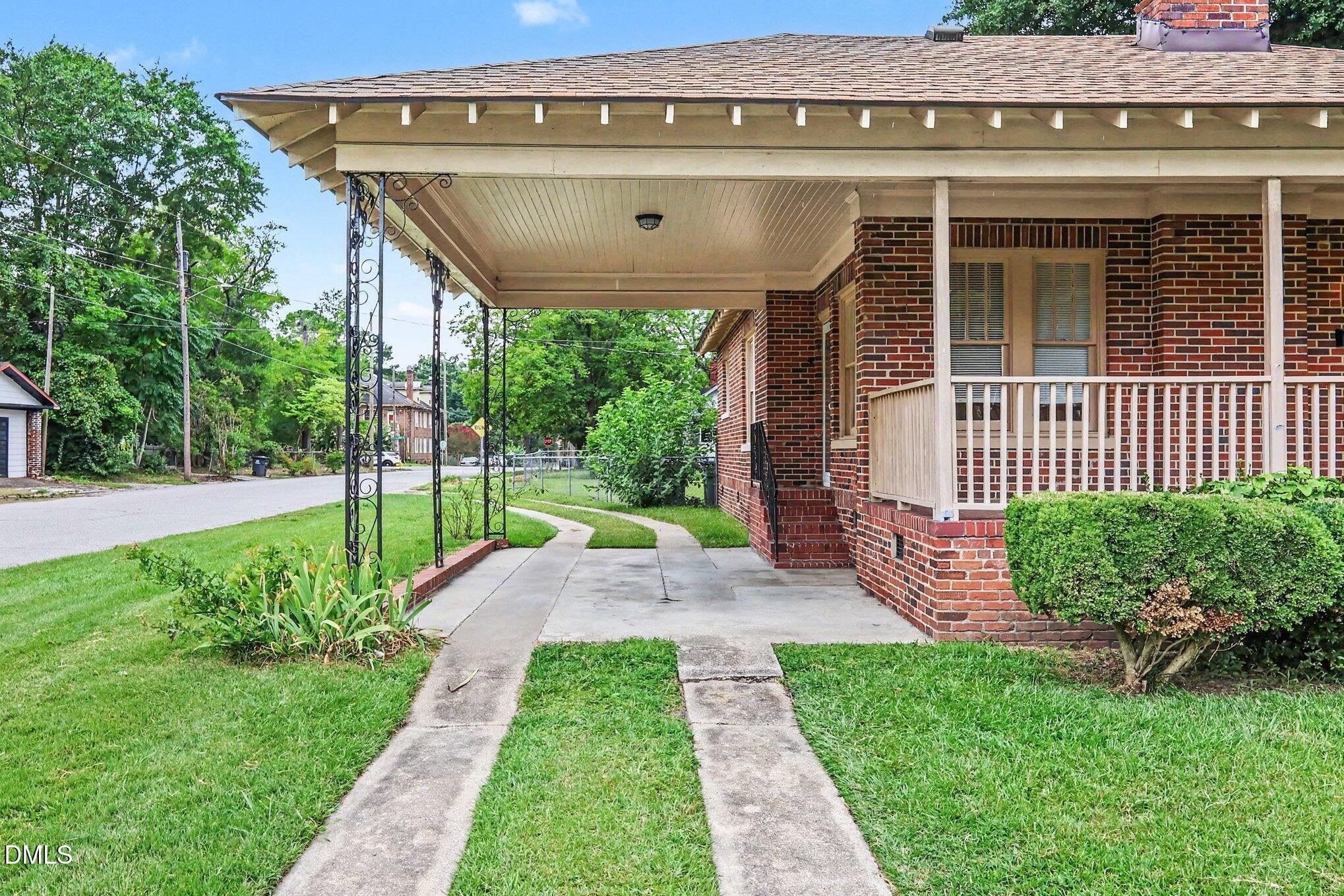 633 Eastern Avenue