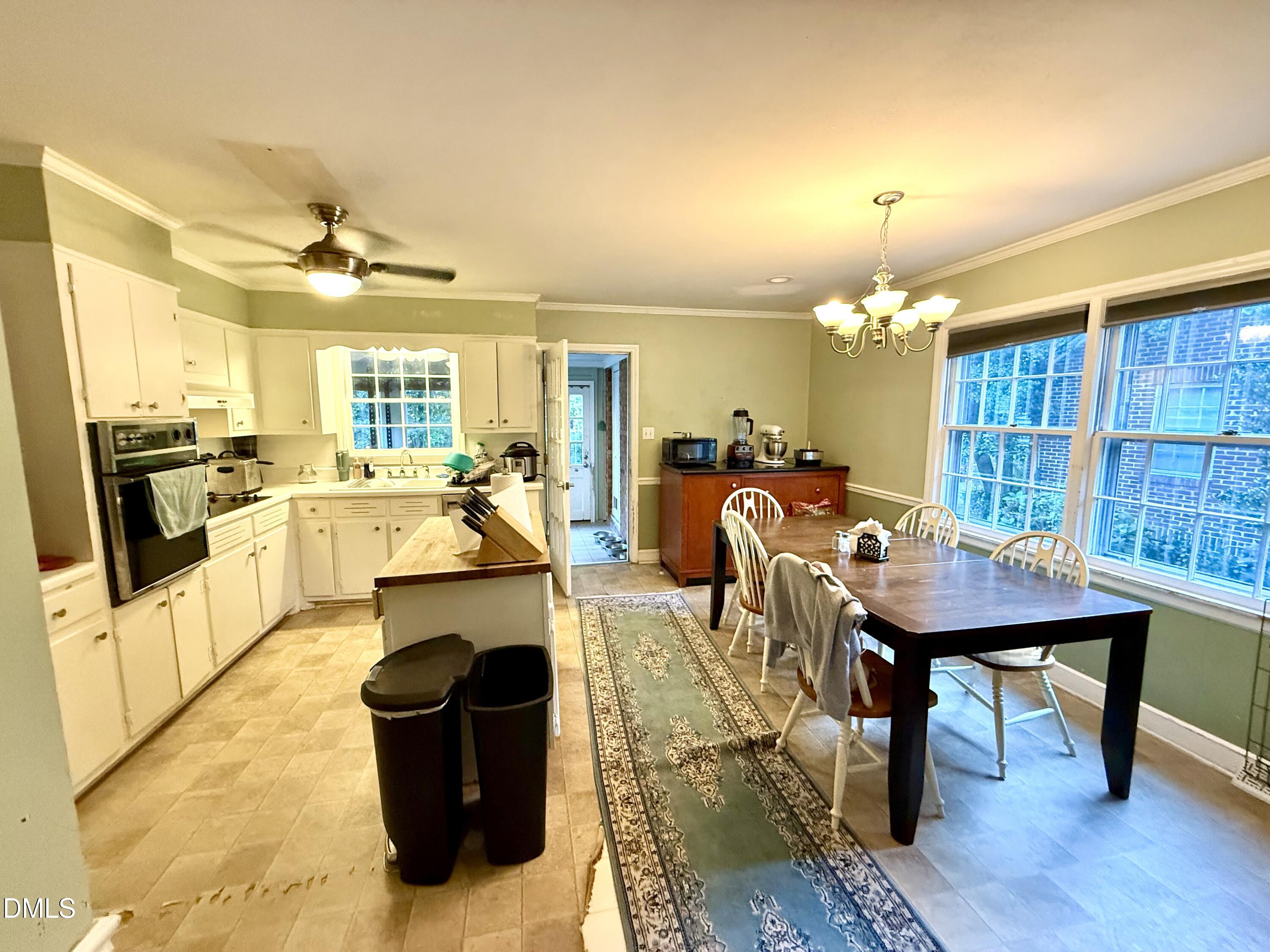 1608 Woodland Avenue