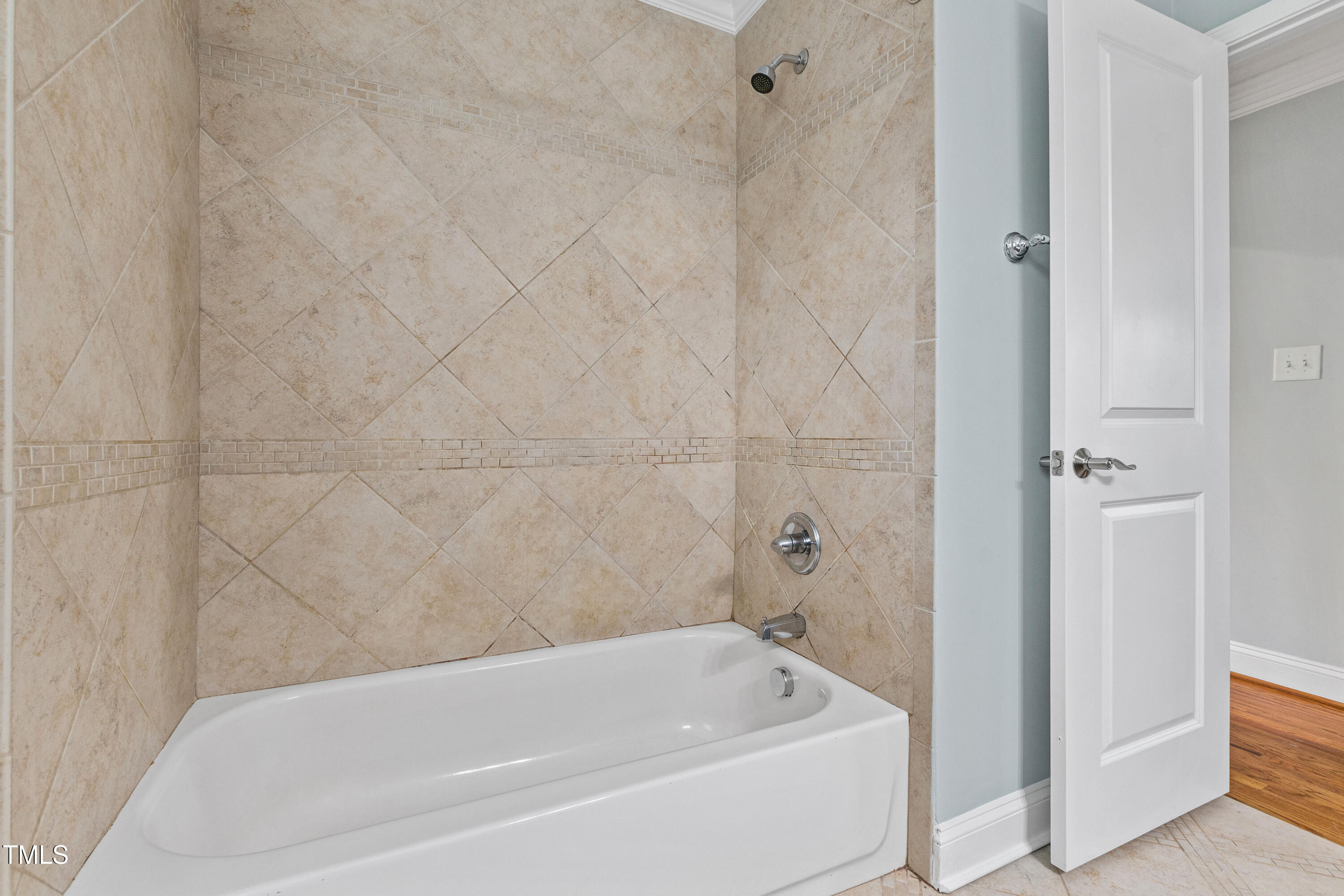 Raleigh, North Carolina 27608, United States, 2 Bedrooms Bedrooms, ,2 BathroomsBathrooms,Residential,Active,10397