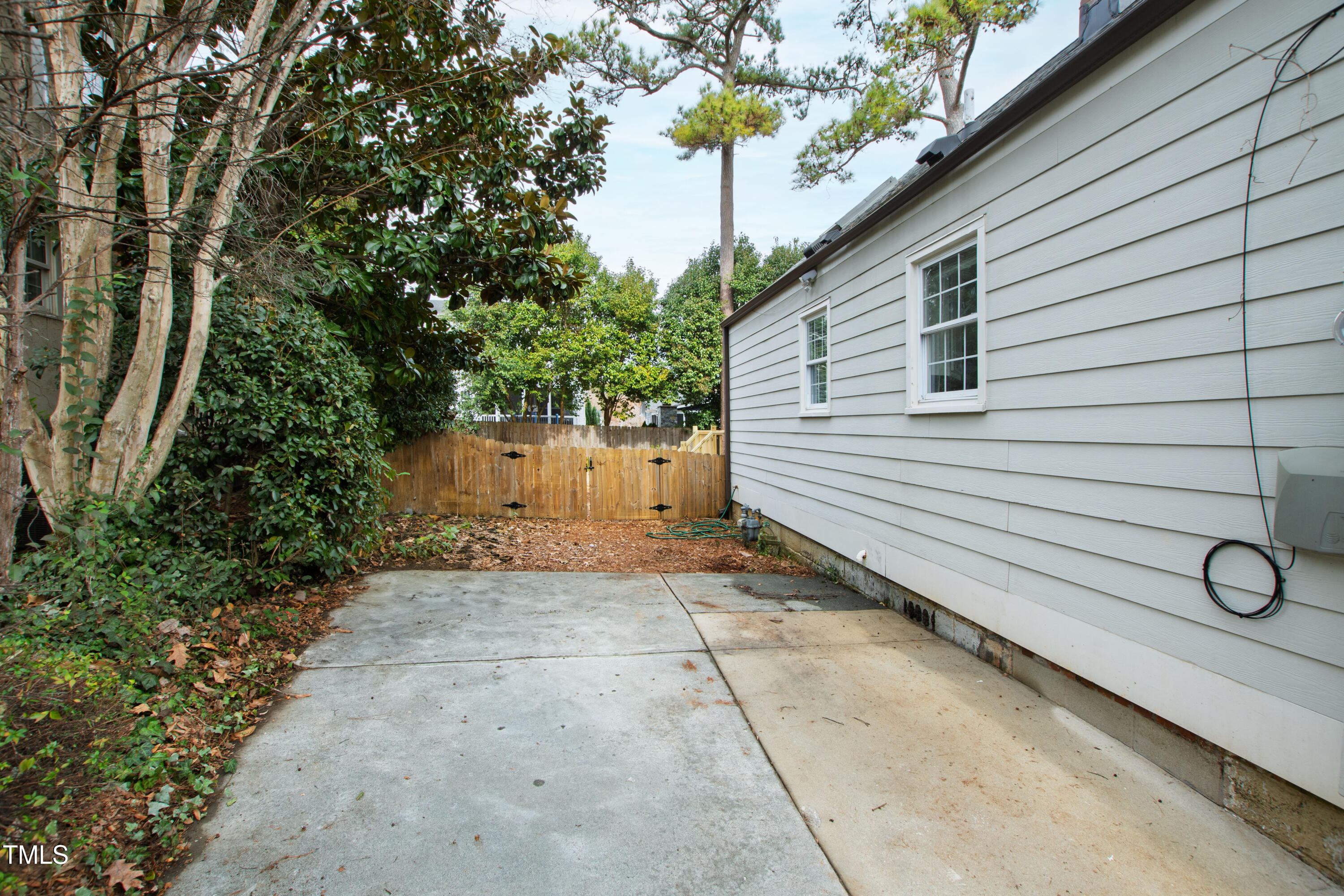 Raleigh, North Carolina 27608, United States, 2 Bedrooms Bedrooms, ,2 BathroomsBathrooms,Residential,Active,10397