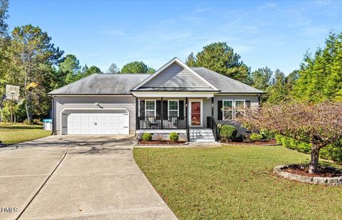 47 Hadleigh Way Fuquay Varina NC 27526