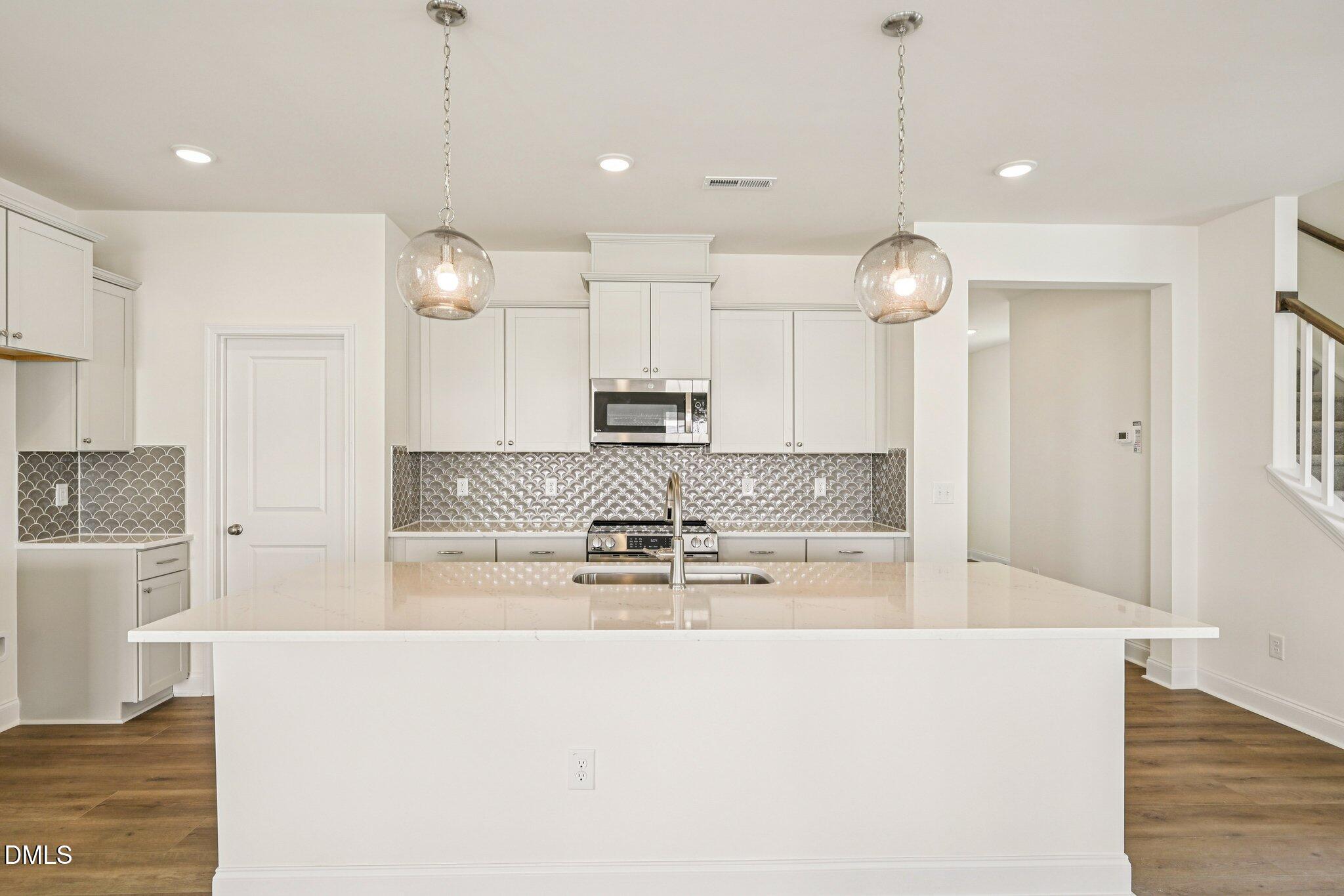 1069 Channel Drop Loop