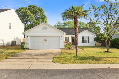 1725 E Honey Springs Avenue Fuquay Varina NC 27526