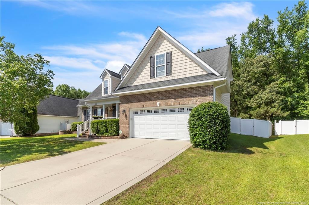 561 Thorncliff Drive