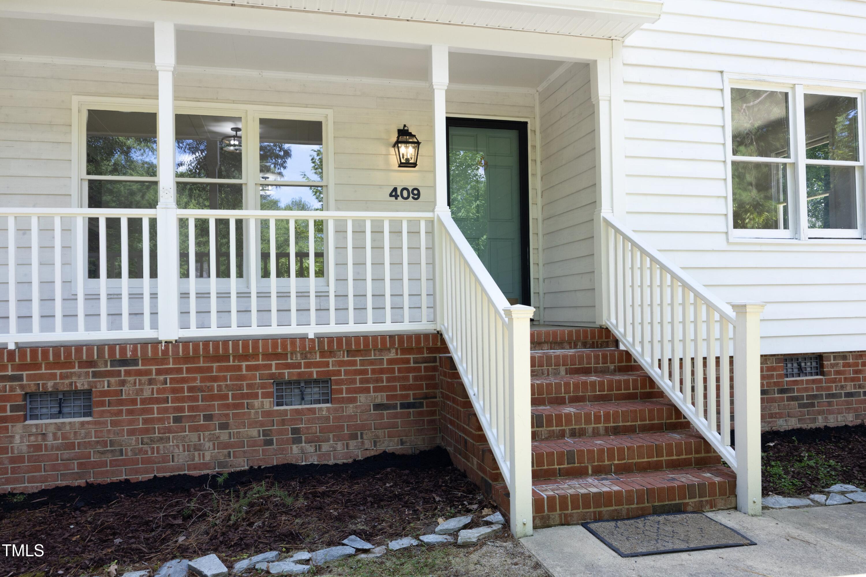 409 Glaive Drive