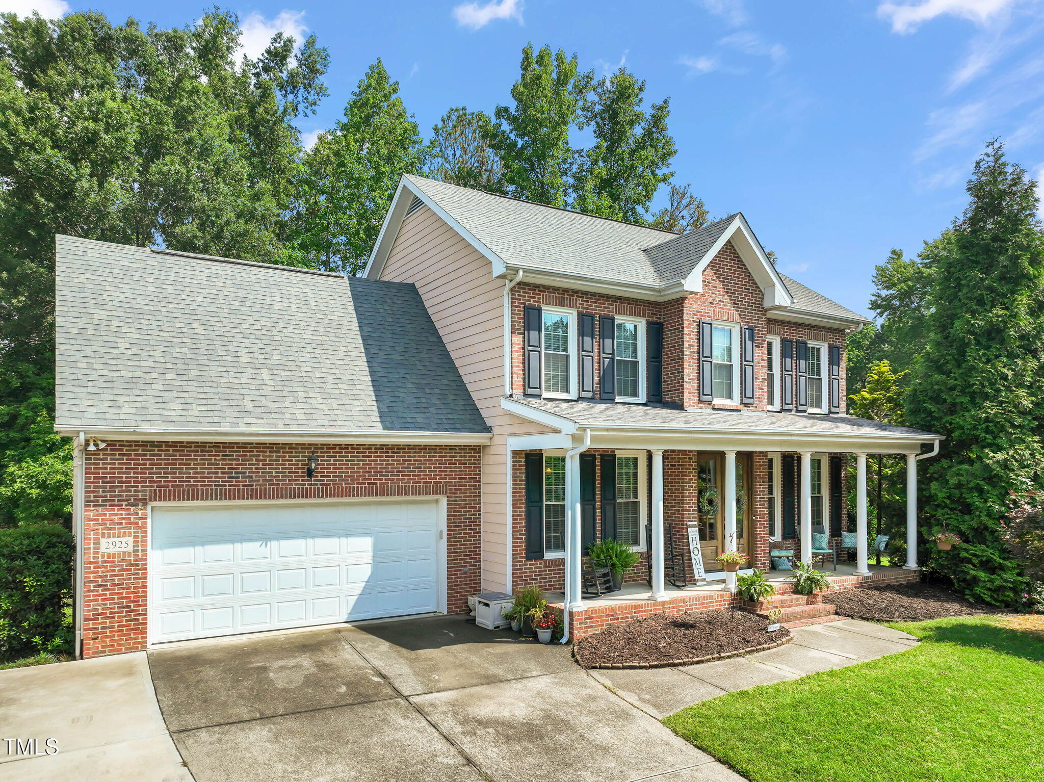 2925 Dargan Hills Drive