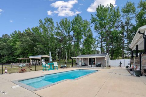 Single Family Residence in Four Oaks NC 1955 Juniper Church Road 57.jpg