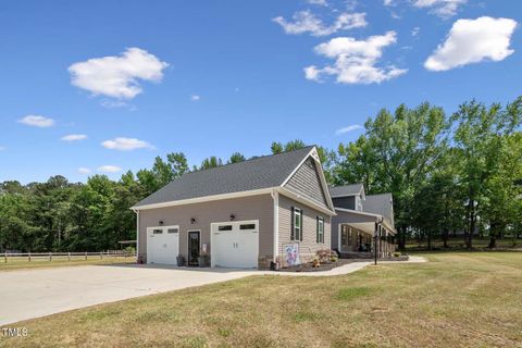 Single Family Residence in Four Oaks NC 1955 Juniper Church Road 7.jpg