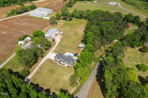 Single Family Residence in Four Oaks NC 1955 Juniper Church Road 5.jpg