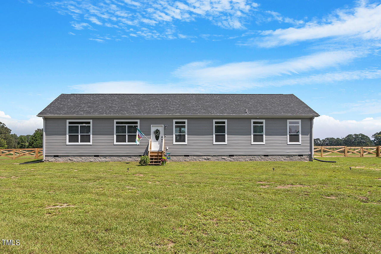 View Sanford, NC 27332 house