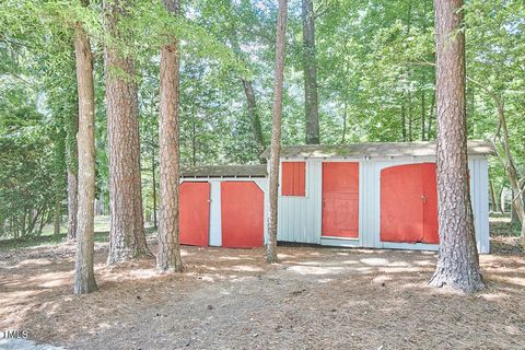 Single Family Residence in Chapel Hill NC 2312 Honeysuckle Court 62.jpg