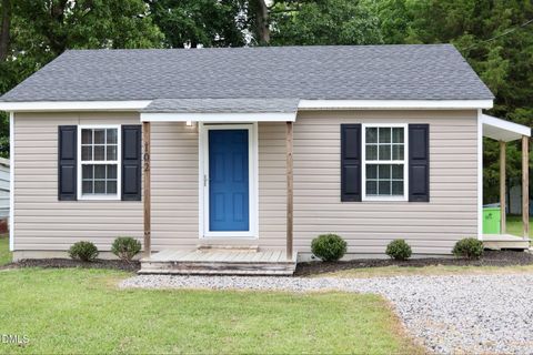 102 E Nash Street E Elm City NC 27822